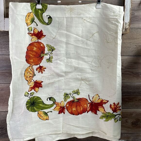 Better Homes and Gardens Fall Leaves and Pumpkins Table Cloth 60 in x 102 in - Picture 2 of 8